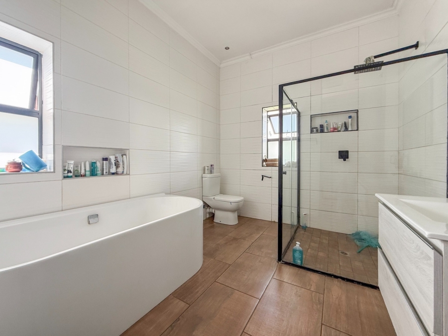 3 Bedroom Property for Sale in Leloko Lifestyle Estate North West